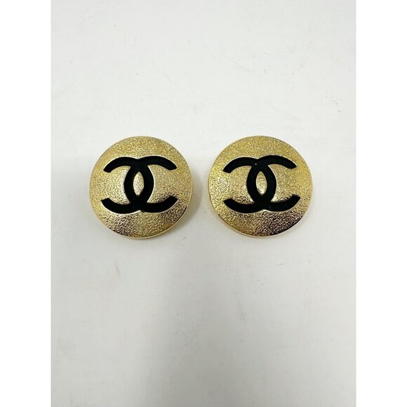 Chanel Vintage 1980s Medallion CC Logo Clip On Earrings Textured Gold Tone Black